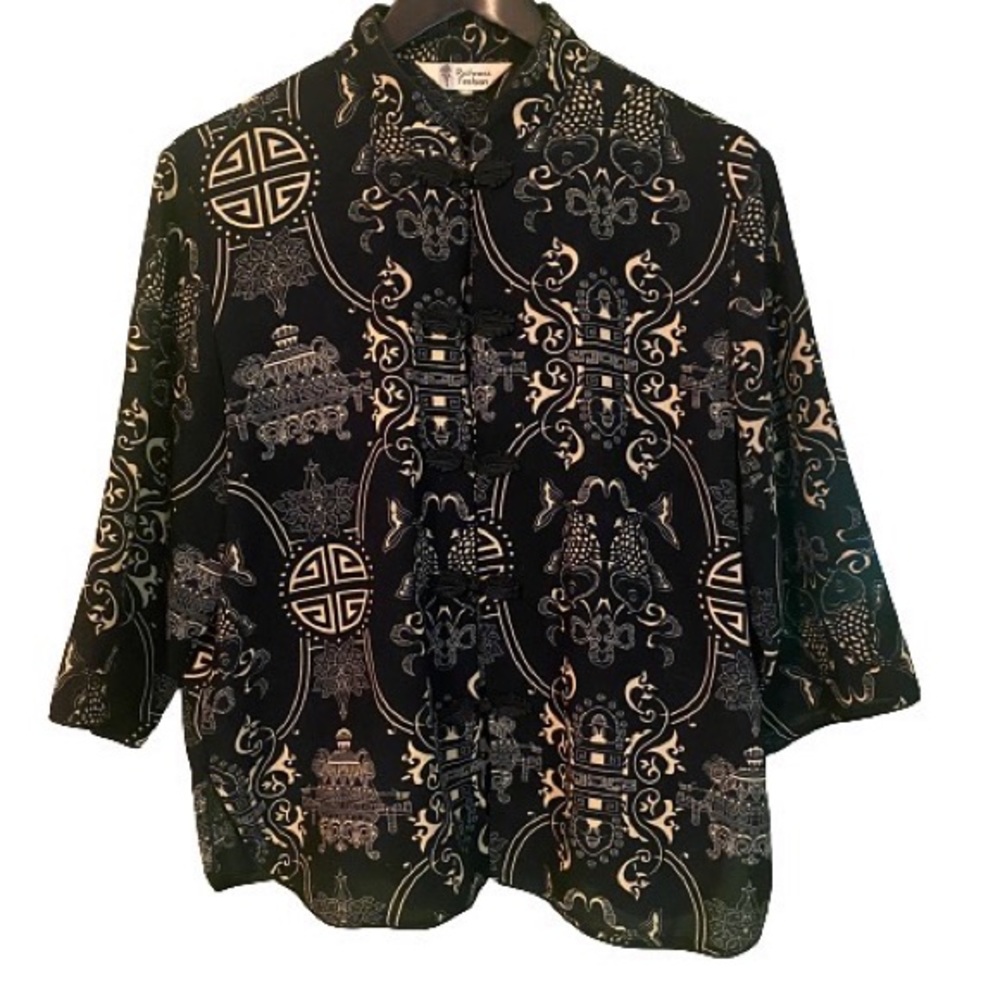 Vintage 90’s navy Asian print 3/4 sleeve blouse with frog ties down the front
